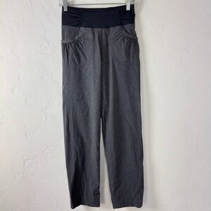 Prana Pants Summit Capri Cropped Heather Grey Charcoal Black Pull On Hiking Knit